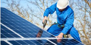 Installation Maintenance Panneaux Solaires Photovoltaïques à Favars